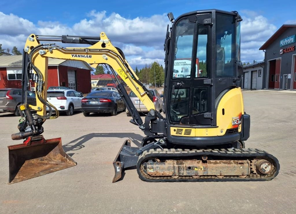 Yanmar ViO33-U PYÖRITTÄJÄLLÄ - Мини багер: снимка 1 Yanmar ViO33-U PYÖRITTÄJÄLLÄ - Мини багер: снимка 1