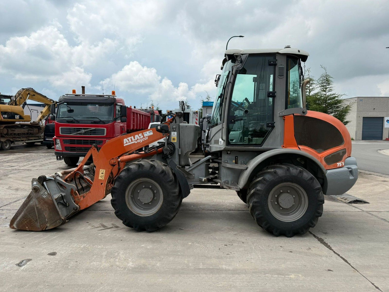Atlas 75 e S. - Колесен товарач: снимка 2 Atlas 75 e S. - Колесен товарач: снимка 2
