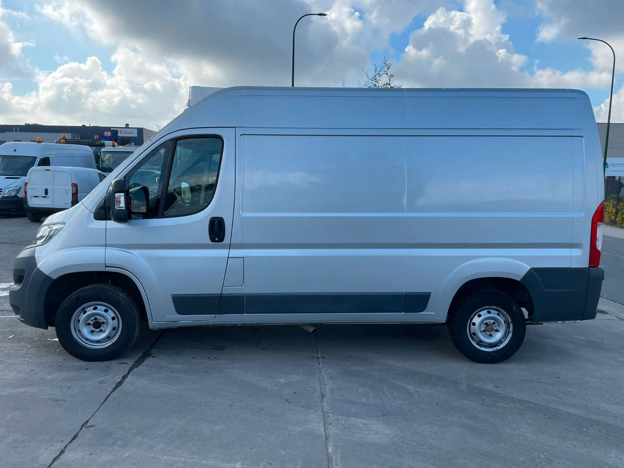 Citroën Jumper 2.0HDI. Klima. Navi. Kam. Motor Problem! - Товарен бус: снимка 2 Citroën Jumper 2.0HDI. Klima. Navi. Kam. Motor Problem! - Товарен бус: снимка 2