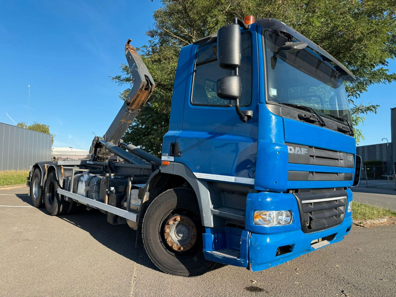 DAF CF85.360. Klima. E5. VDL. Tempomat - Мултилифт с кука камион: снимка 3 DAF CF85.360. Klima. E5. VDL. Tempomat - Мултилифт с кука камион: снимка 3