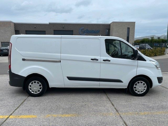 Ford Transit Custom 2.2TDCI. Klima. Tempomat. L2. - Малък ван: снимка 2 Ford Transit Custom 2.2TDCI. Klima. Tempomat. L2. - Малък ван: снимка 2