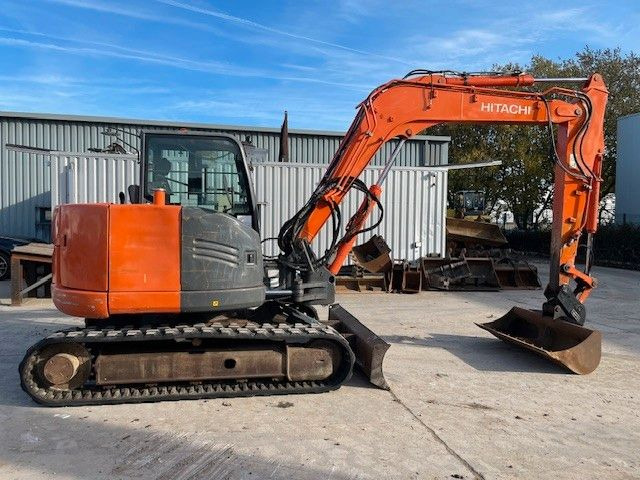 Hitachi ZX85USB-3. 2 Löffel. SW. Klima. - Мини багер: снимка 5 Hitachi ZX85USB-3. 2 Löffel. SW. Klima. - Мини багер: снимка 5