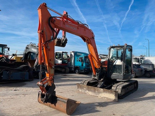 Hitachi ZX85USB-3. 2 Löffel. SW. Klima. - Мини багер: снимка 3 Hitachi ZX85USB-3. 2 Löffel. SW. Klima. - Мини багер: снимка 3