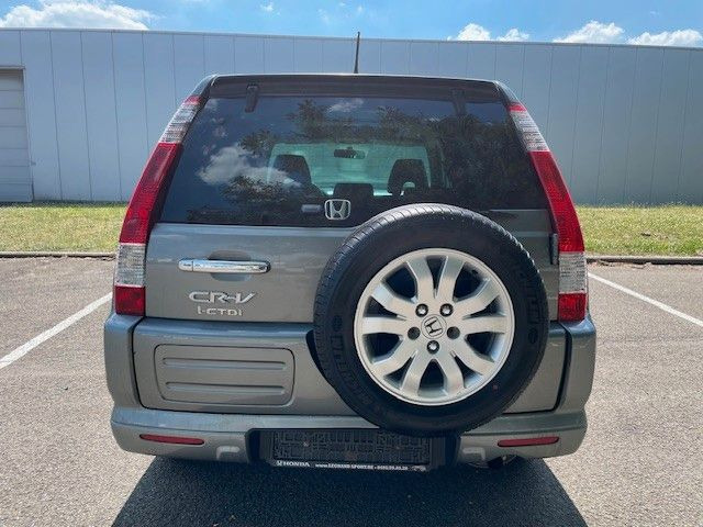 Honda CR-V 2.2i-CTDi Executive. Klima. Navi. Leder. CC - Джип: снимка 4 Honda CR-V 2.2i-CTDi Executive. Klima. Navi. Leder. CC - Джип: снимка 4