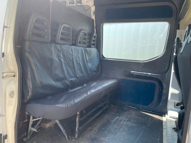 Iveco Daily 35C14. Doka. Maxi. - Товарен бус, Бус с двойна кабина: снимка 4 Iveco Daily 35C14. Doka. Maxi. - Товарен бус, Бус с двойна кабина: снимка 4