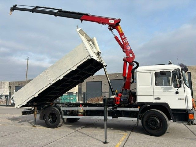 MAN 18-222. Kran HMF 18t/m Bj 2001. - Самосвал камион, Камион с кран: снимка 3 MAN 18-222. Kran HMF 18t/m Bj 2001. - Самосвал камион, Камион с кран: снимка 3