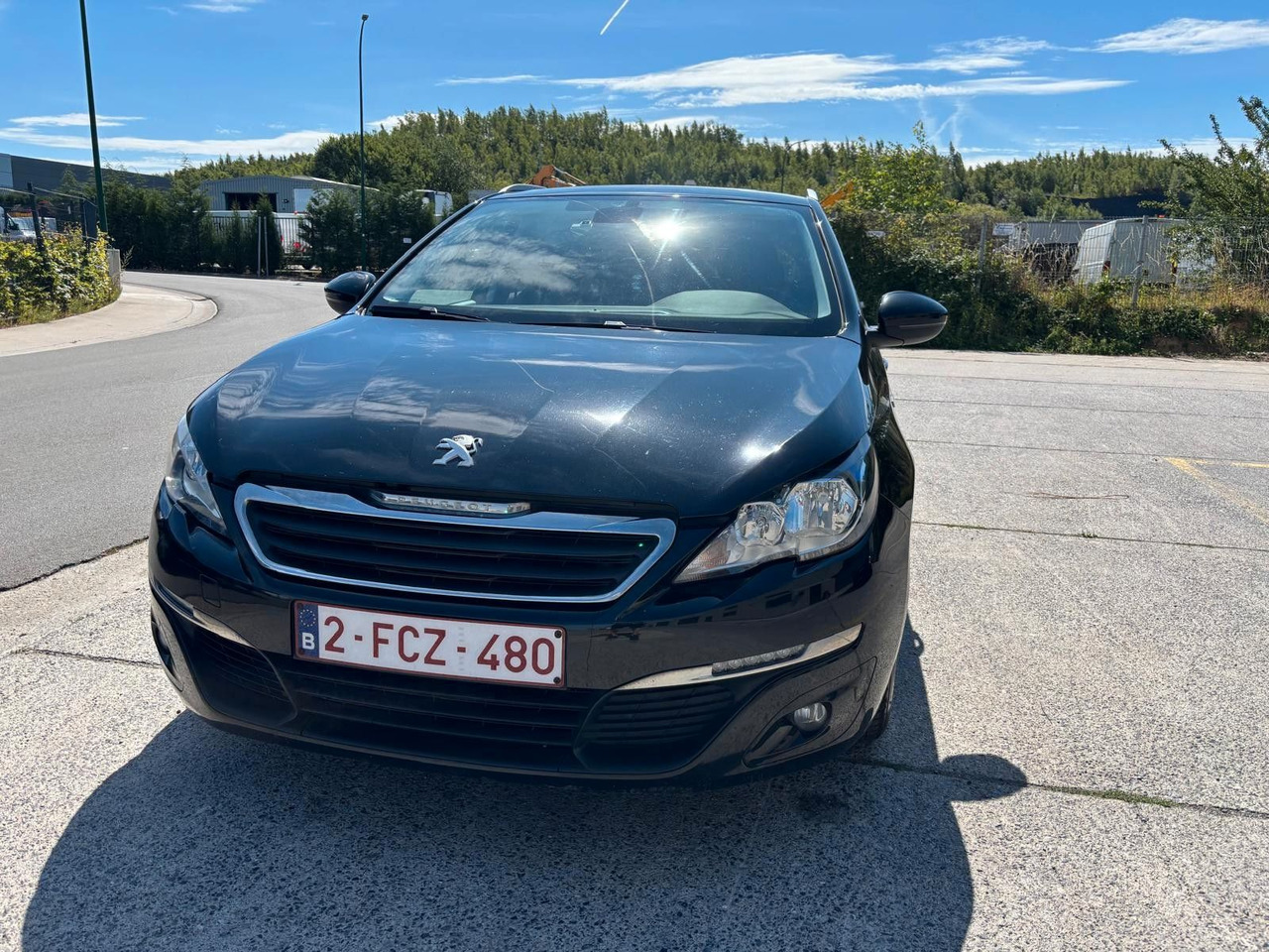 Peugeot 308 Klima. Kamera. Navi. Tempomat - Комби: снимка 4 Peugeot 308 Klima. Kamera. Navi. Tempomat - Комби: снимка 4