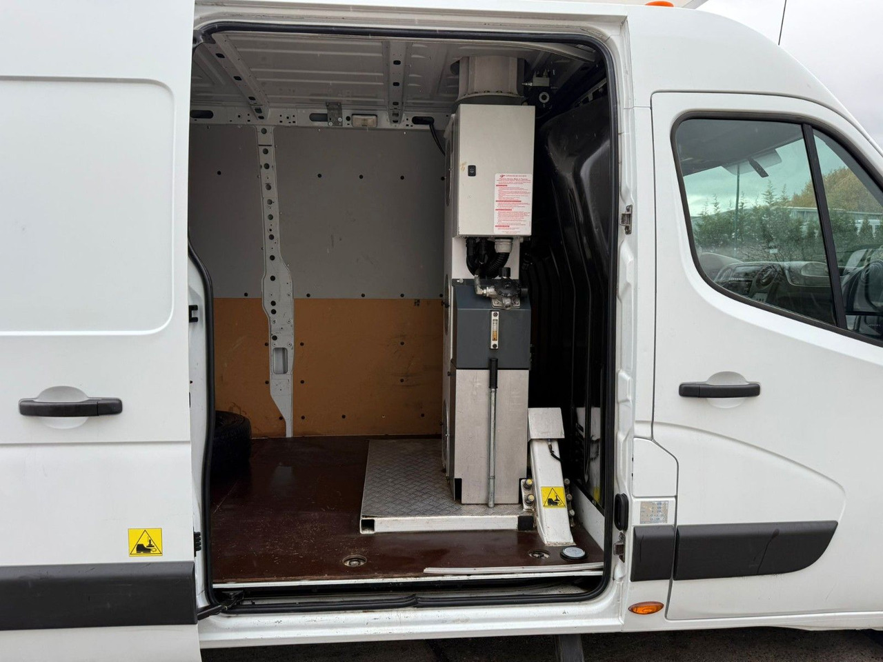 Renault Master. France Elévateur 12m. Klima. Kamera. - Автовишка: снимка 5 Renault Master. France Elévateur 12m. Klima. Kamera. - Автовишка: снимка 5