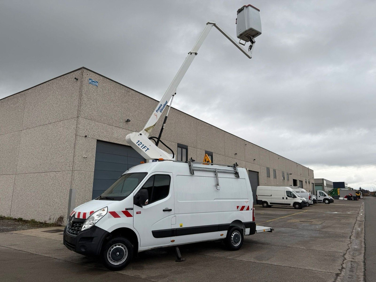 Renault Master. France Elévateur 12m. Klima. Kamera. - Автовишка: снимка 1 Renault Master. France Elévateur 12m. Klima. Kamera. - Автовишка: снимка 1