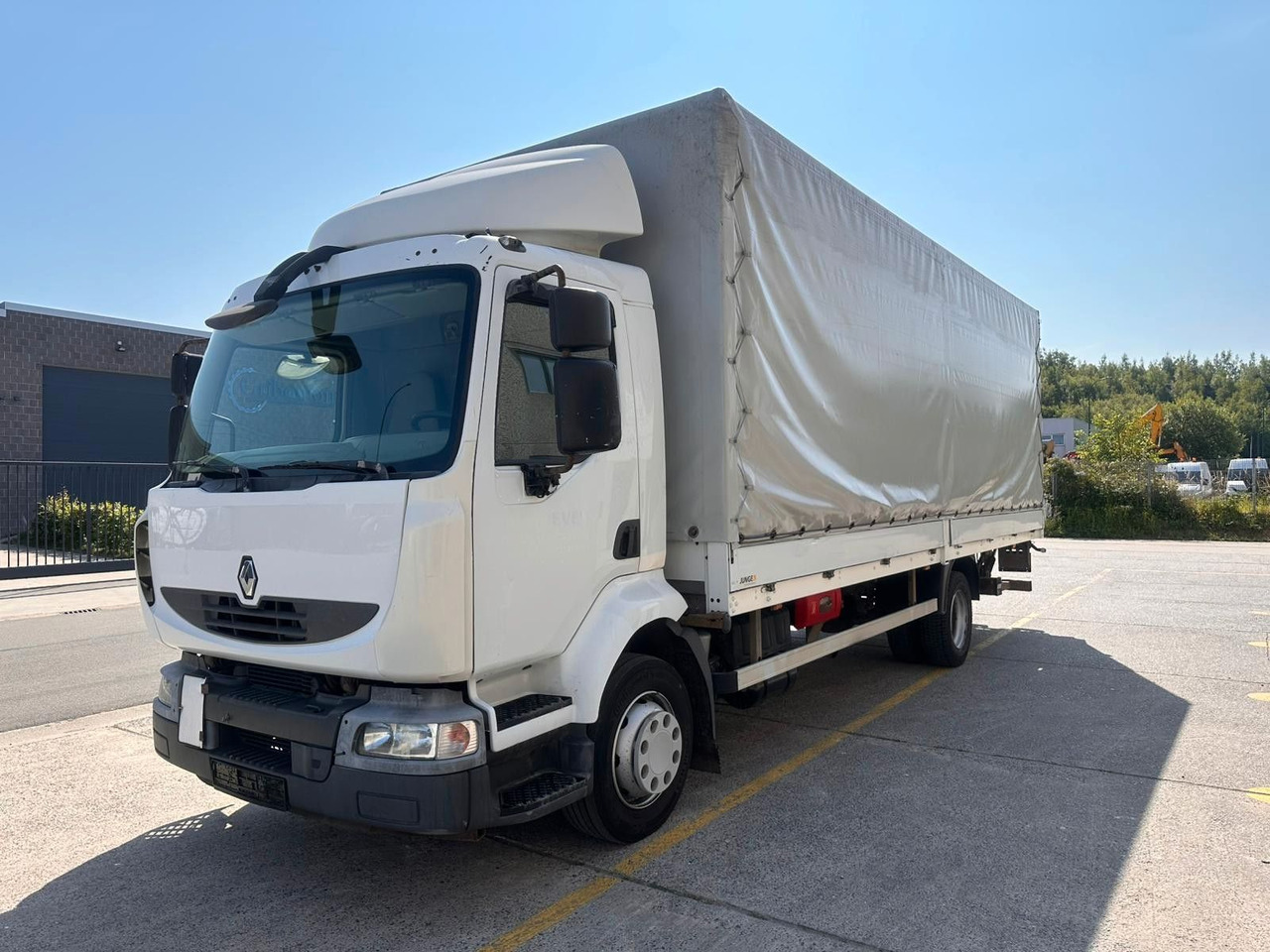 Renault Midlum dXi220-12. Klima. - Камион с брезент: снимка 3 Renault Midlum dXi220-12. Klima. - Камион с брезент: снимка 3