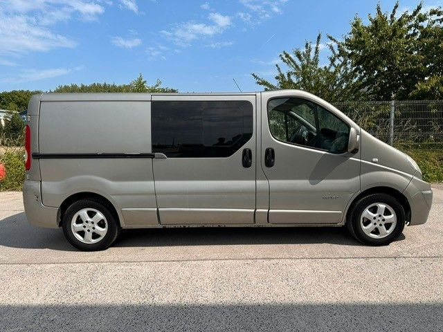Renault Trafic dCi150. Doka. Klima. Navi. Tempomat. - Малък ван, Бус с двойна кабина: снимка 1 Renault Trafic dCi150. Doka. Klima. Navi. Tempomat. - Малък ван, Бус с двойна кабина: снимка 1