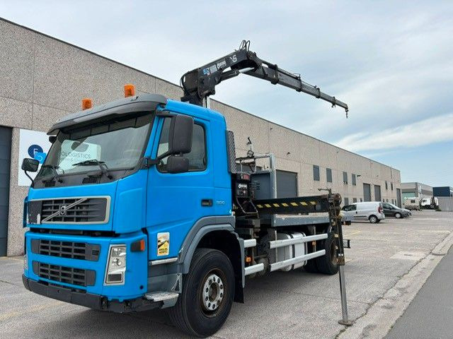 Volvo FM300. Hiab 166. Klima. - Камион с кран: снимка 2 Volvo FM300. Hiab 166. Klima. - Камион с кран: снимка 2