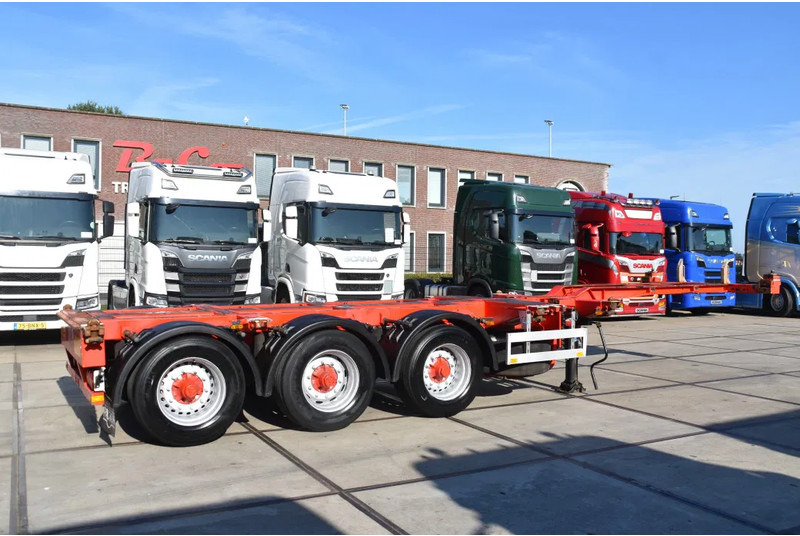 Pacton T3-010 - BPW AXLES - 2 x LIFT AXLE - 2 x EXTENDABLE - DRUM BRAKES - GOOD CONDITION - - Контейнеровоз/ Сменна каросерия полуремарке: снимка 2 Pacton T3-010 - BPW AXLES - 2 x LIFT AXLE - 2 x EXTENDABLE - DRUM BRAKES - GOOD CONDITION - - Контейнеровоз/ Сменна каросерия полуремарке: снимка 2