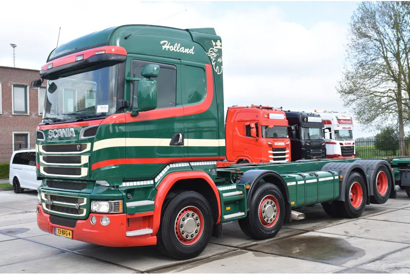 Scania R520 HL V8 8x2 - EURO 6 - MANUAL - RETARDER - WHEELBASE: 510 cm - 10 TONS FRONT AXLE - XENON - - Контейнеровоз/ Сменна каросерия камион: снимка 1 Scania R520 HL V8 8x2 - EURO 6 - MANUAL - RETARDER - WHEELBASE: 510 cm - 10 TONS FRONT AXLE - XENON - - Контейнеровоз/ Сменна каросерия камион: снимка 1