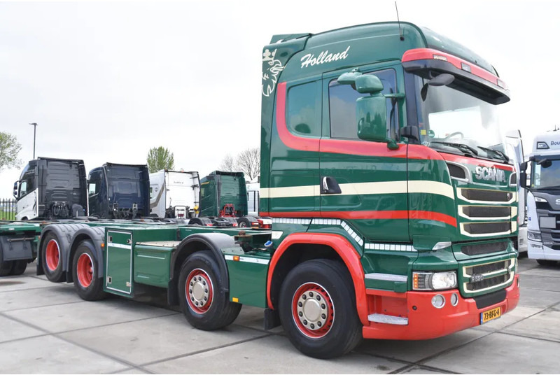 Scania R520 HL V8 8x2 - EURO 6 - MANUAL - RETARDER - WHEELBASE: 510 cm - 10 TONS FRONT AXLE - XENON - - Контейнеровоз/ Сменна каросерия камион: снимка 3 Scania R520 HL V8 8x2 - EURO 6 - MANUAL - RETARDER - WHEELBASE: 510 cm - 10 TONS FRONT AXLE - XENON - - Контейнеровоз/ Сменна каросерия камион: снимка 3