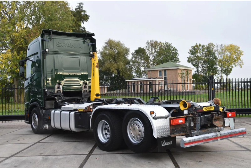Scania S500 NGS 6x2*4 - HOOKLIFT - RETARDER - 375 TKM - PARK. AIRCO - WHEELBASE: 475 CM - PTO - EXCELLENT CONDITION - - Мултилифт с кука камион: снимка 3 Scania S500 NGS 6x2*4 - HOOKLIFT - RETARDER - 375 TKM - PARK. AIRCO - WHEELBASE: 475 CM - PTO - EXCELLENT CONDITION - - Мултилифт с кука камион: снимка 3