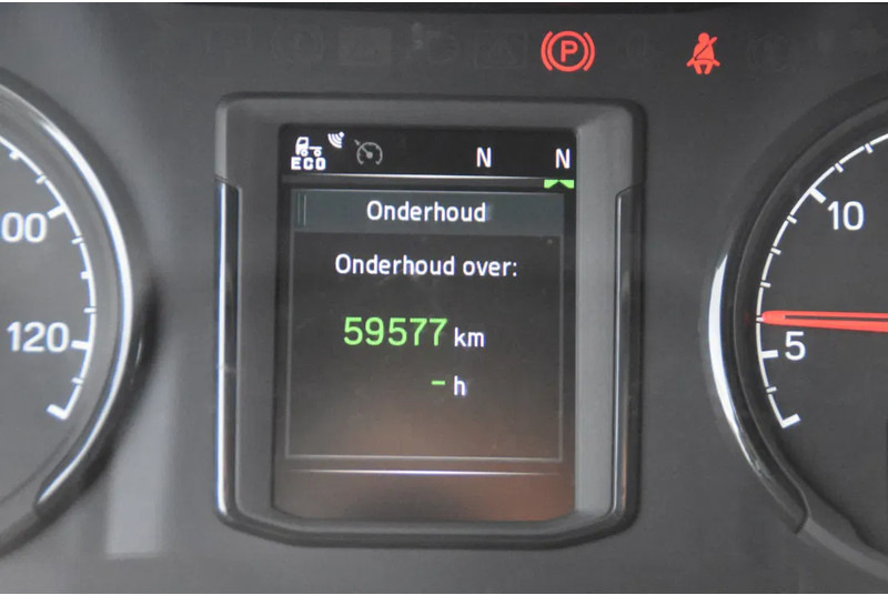 Влекач Scania S410 NGS 4x2EB MEGA 95 cm or 103 cm driving height - RETARDER - 817 TKM - FULL AIR - PARK. AIRCO - LEATHER SEATS - 2 x FUEL TANK: снимка 10