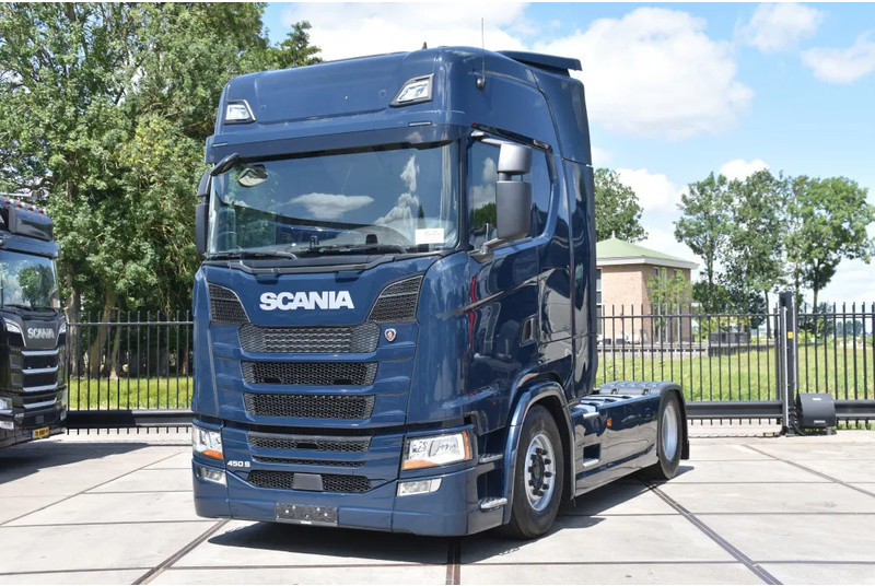 Scania S450 NGS 4x2NB - FULL AIR - 847 TKM - RETARDER - PARK. AIRCO - 2 x FUEL TANKS - TOP CONDITION - - Влекач: снимка 2 Scania S450 NGS 4x2NB - FULL AIR - 847 TKM - RETARDER - PARK. AIRCO - 2 x FUEL TANKS - TOP CONDITION - - Влекач: снимка 2