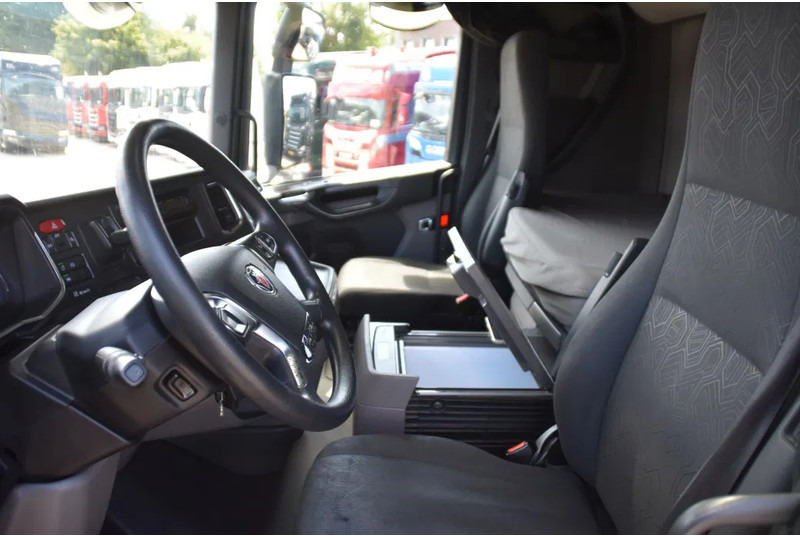 Scania S450 NGS 4x2NB - FULL AIR - 847 TKM - RETARDER - PARK. AIRCO - 2 x FUEL TANKS - TOP CONDITION - - Влекач: снимка 5 Scania S450 NGS 4x2NB - FULL AIR - 847 TKM - RETARDER - PARK. AIRCO - 2 x FUEL TANKS - TOP CONDITION - - Влекач: снимка 5