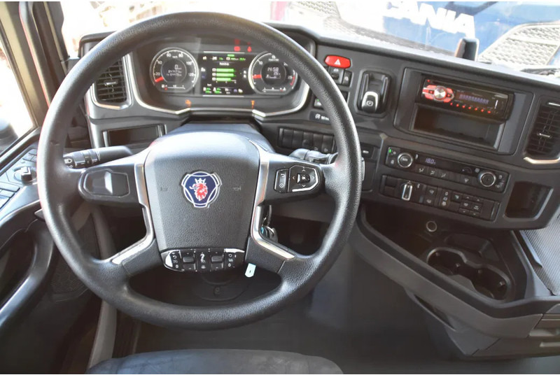 Влекач Scania S450 NGS 4x2NB - FULL AIR - 847 TKM - RETARDER - PARK. AIRCO - 2 x FUEL TANKS - TOP CONDITION -: снимка 6