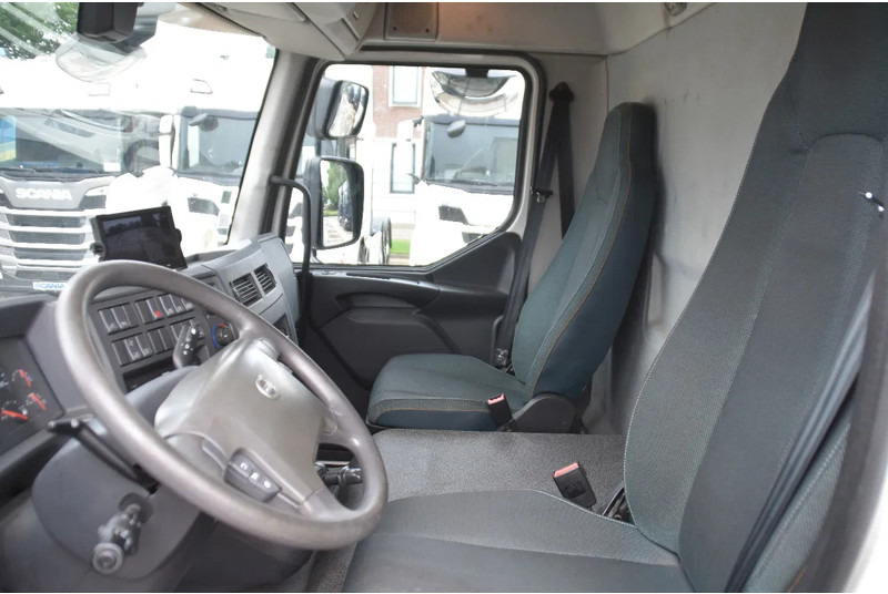 Volvo FL 280 4x2 + BOX - 294 TKM - AIRCO - DOUBLE CARGOFLOOR - ELEVATOR - REMOTE CONTROL - CAMERA - - Камион фургон: снимка 5 Volvo FL 280 4x2 + BOX - 294 TKM - AIRCO - DOUBLE CARGOFLOOR - ELEVATOR - REMOTE CONTROL - CAMERA - - Камион фургон: снимка 5
