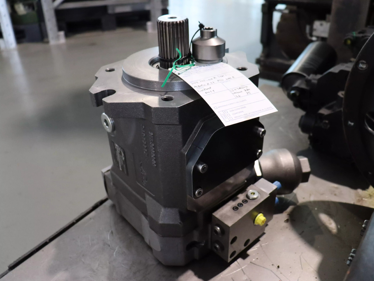 LINDE HPR02 A2 135 R LP00 0 0 0 S - Хидравлична помпа за Строителна техника: снимка 3 LINDE HPR02 A2 135 R LP00 0 0 0 S - Хидравлична помпа за Строителна техника: снимка 3