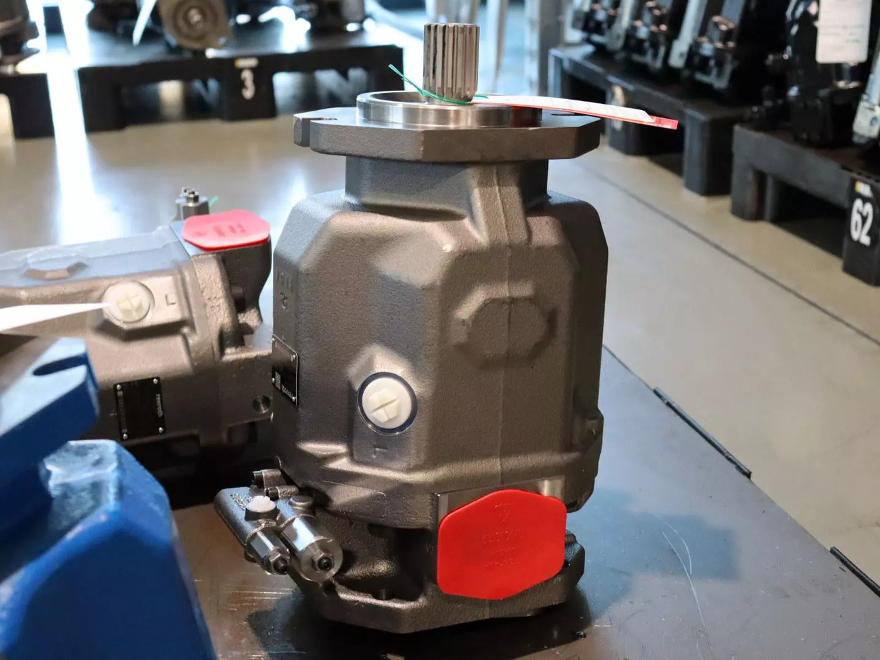 REXROTH A10VO100DFR/31R-VSC62K68 - Хидравлична помпа за Подемно-транспортна техника: снимка 1 REXROTH A10VO100DFR/31R-VSC62K68 - Хидравлична помпа за Подемно-транспортна техника: снимка 1