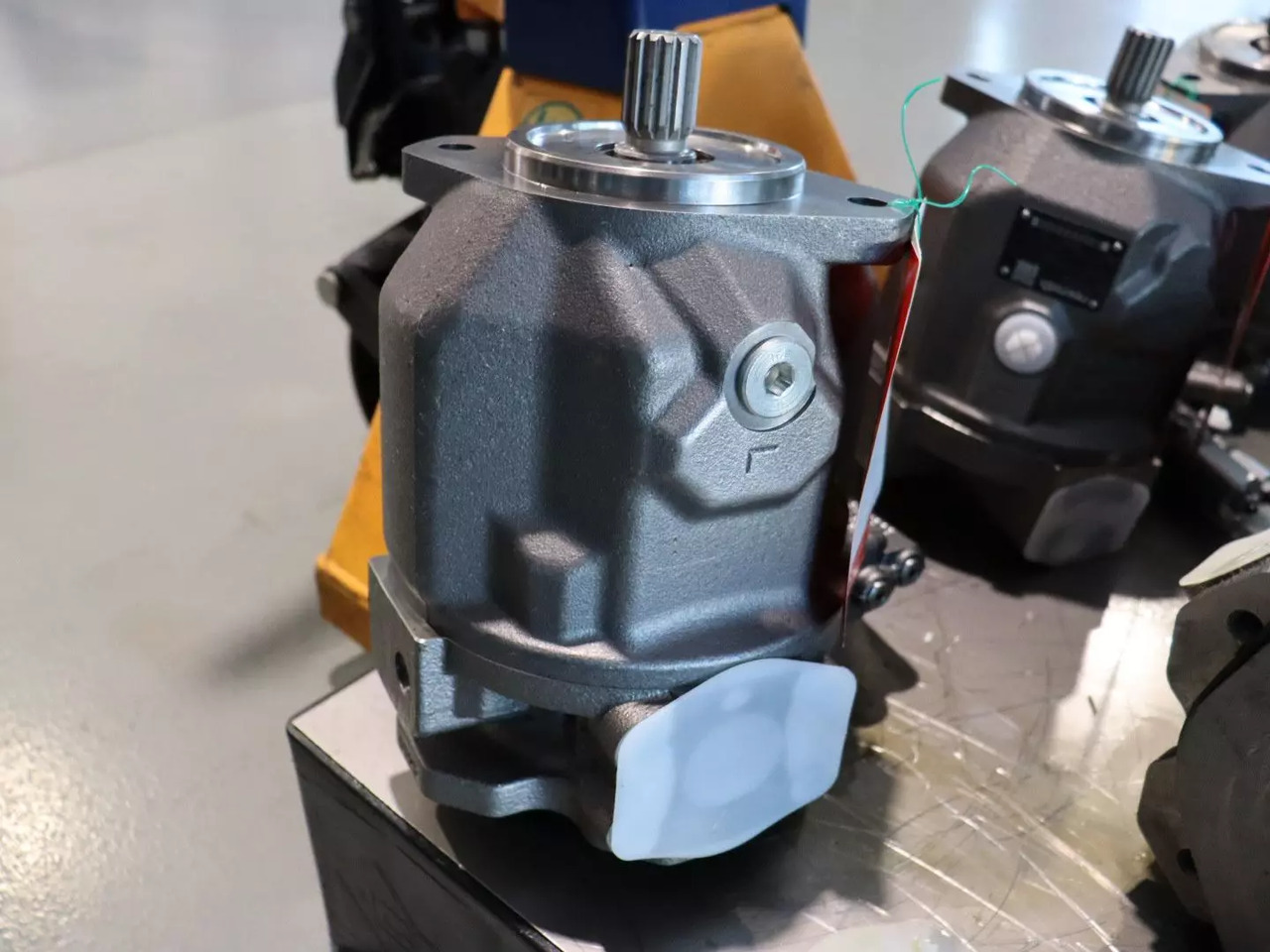 REXROTH A10VO45DFLR/31R-VSC62K01 - Хидравлична помпа за Подемно-транспортна техника: снимка 1 REXROTH A10VO45DFLR/31R-VSC62K01 - Хидравлична помпа за Подемно-транспортна техника: снимка 1