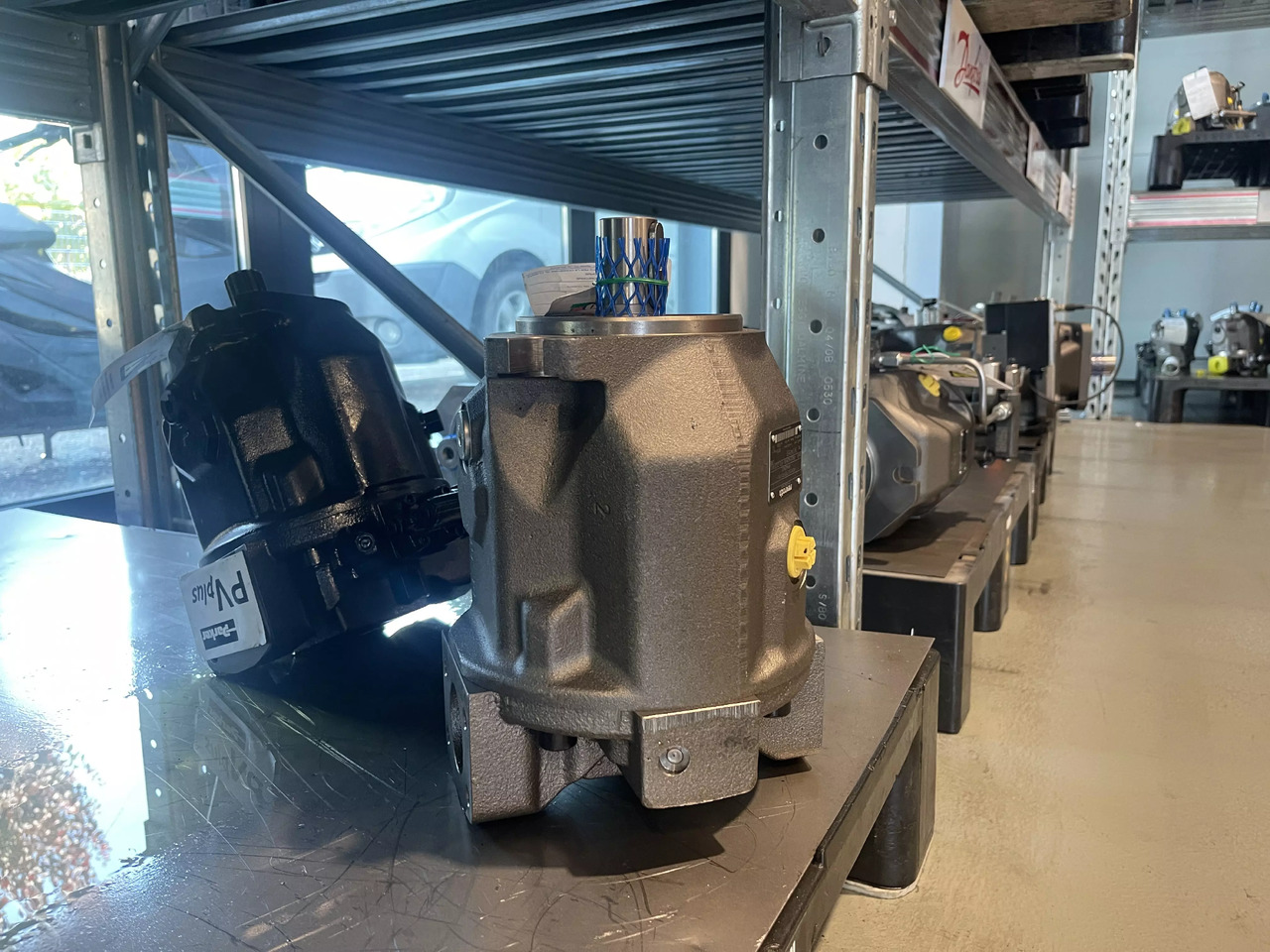 REXROTH A10VSO71DFR1/31L-VPA42N00 - Хидравлична помпа за Подемно-транспортна техника: снимка 1 REXROTH A10VSO71DFR1/31L-VPA42N00 - Хидравлична помпа за Подемно-транспортна техника: снимка 1