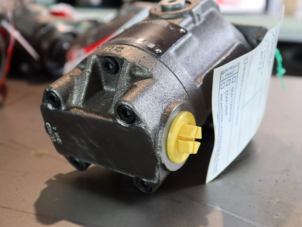 REXROTH A2FM16/61W-VBB030 - Хидравличен мотор за Подемно-транспортна техника: снимка 2 REXROTH A2FM16/61W-VBB030 - Хидравличен мотор за Подемно-транспортна техника: снимка 2