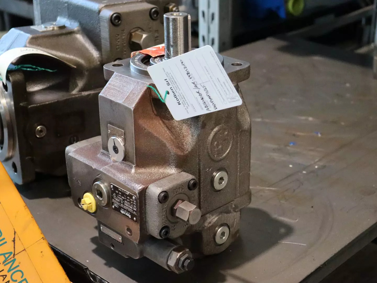 REXROTH A4VSO40DR/10R-PPB13N00 - Хидравличен мотор за Подемно-транспортна техника: снимка 1 REXROTH A4VSO40DR/10R-PPB13N00 - Хидравличен мотор за Подемно-транспортна техника: снимка 1