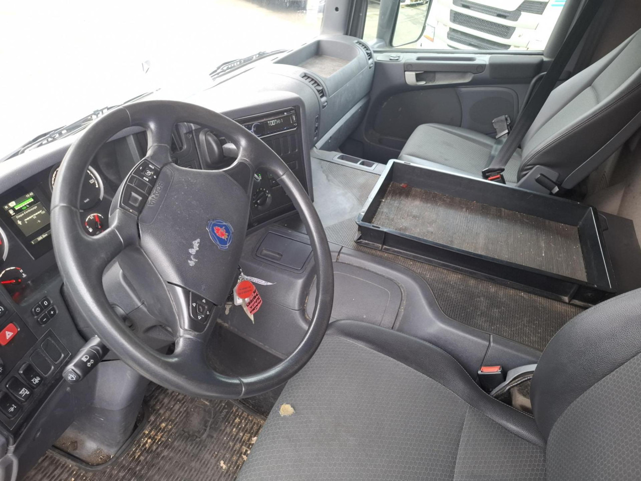 SCANIA P 250 DB4x2MLA - Шаси кабина: снимка 3 SCANIA P 250 DB4x2MLA - Шаси кабина: снимка 3