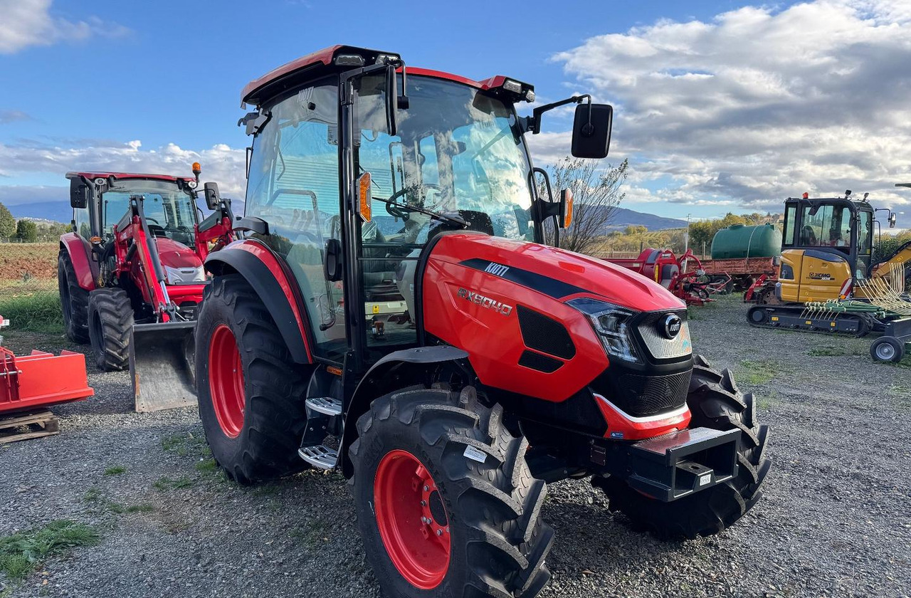 - Трактор: снимка 3 - Трактор: снимка 3