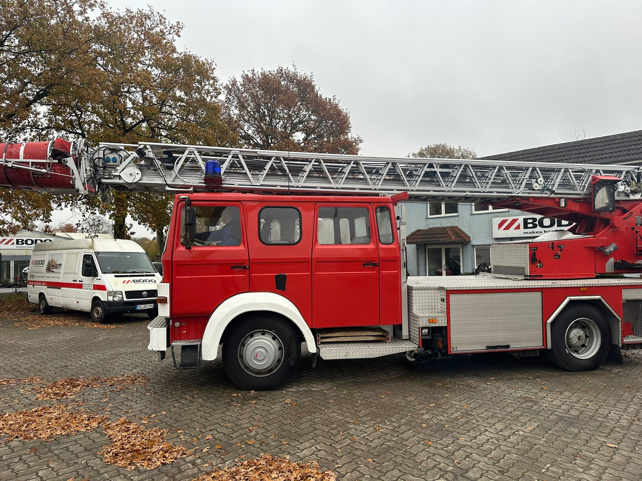 IVECO MAGIRUS 140-25A - Пожарна кола: снимка 4 IVECO MAGIRUS 140-25A - Пожарна кола: снимка 4