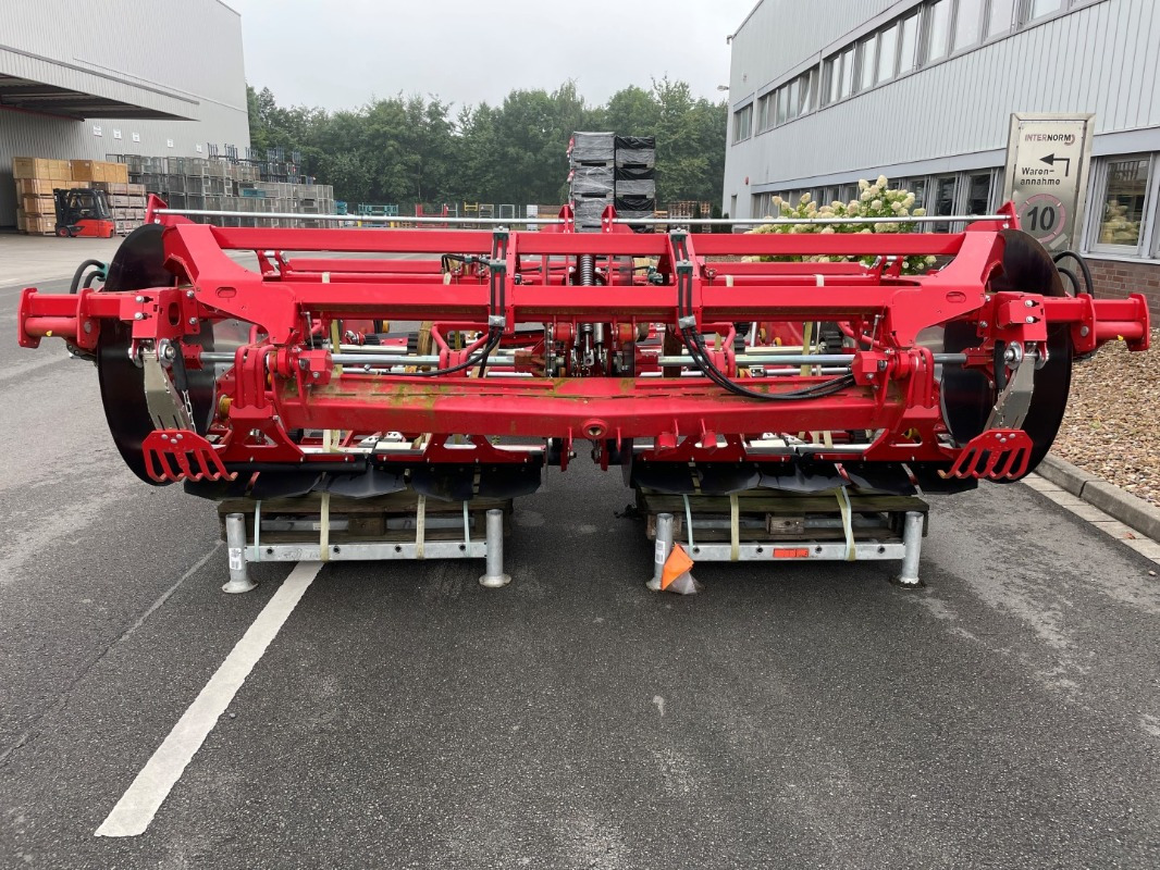 Grimme Intake for VARITRON 470 - row width 90 cm - Инструмент/ Оборудване: снимка 5 Grimme Intake for VARITRON 470 - row width 90 cm - Инструмент/ Оборудване: снимка 5