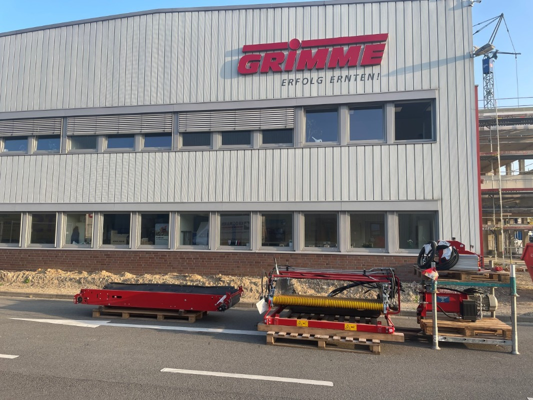 Grimme SG 160-14 - Комбайн: снимка 1 Grimme SG 160-14 - Комбайн: снимка 1