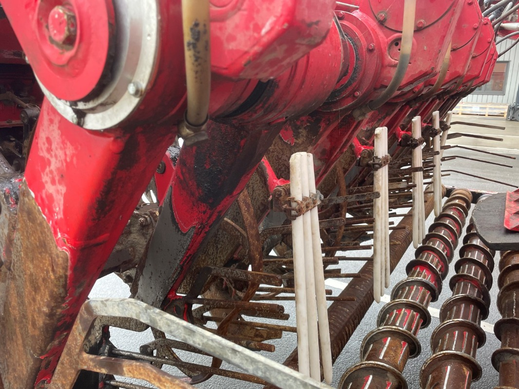 Holmer T4-40 - Машина за обработка на почвата: снимка 4 Holmer T4-40 - Машина за обработка на почвата: снимка 4