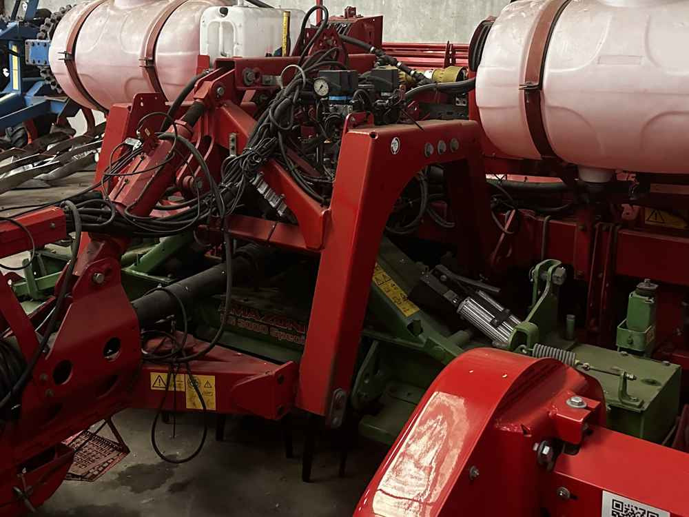 Amazone KG 3000 / AD 3000 - Комбайн: снимка 5 Amazone KG 3000 / AD 3000 - Комбайн: снимка 5