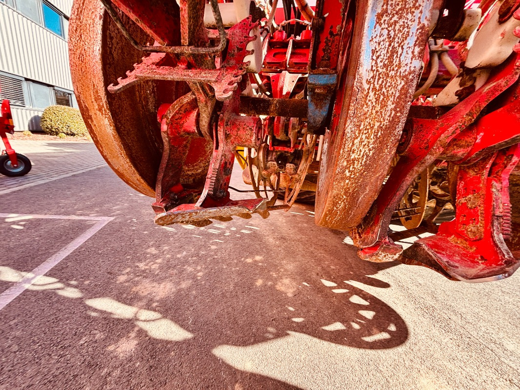 Машина за обработка на почвата Grimme MAXTRON 620: снимка 34