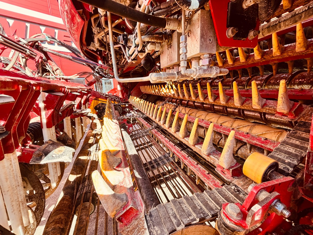 Машина за обработка на почвата Grimme MAXTRON 620: снимка 30