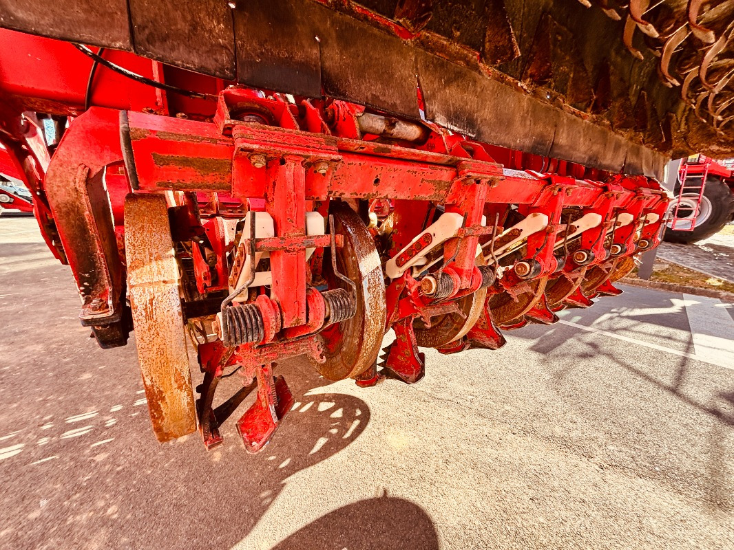 Машина за обработка на почвата Grimme MAXTRON 620: снимка 35