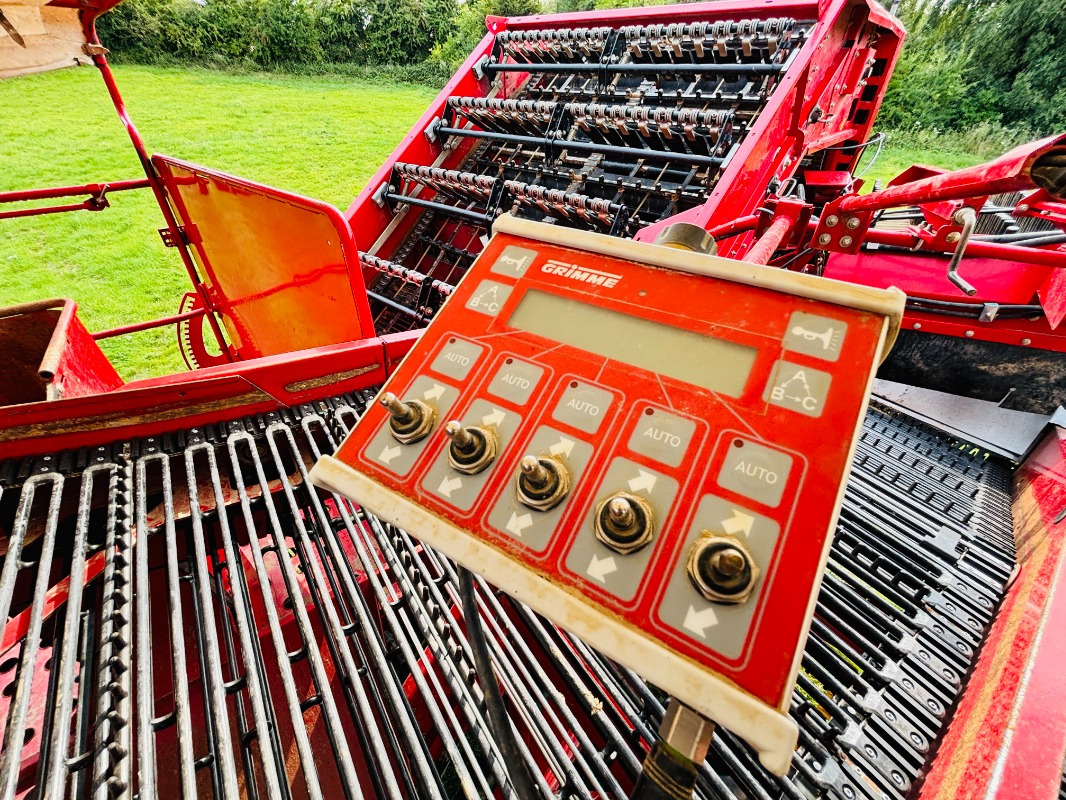 Grimme SE 260 UB - Комбайн: снимка 4 Grimme SE 260 UB - Комбайн: снимка 4