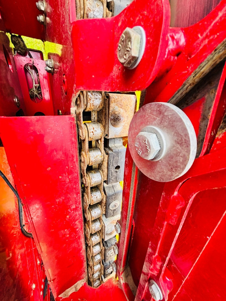 Grimme SE 260 UB - Комбайн: снимка 5 Grimme SE 260 UB - Комбайн: снимка 5