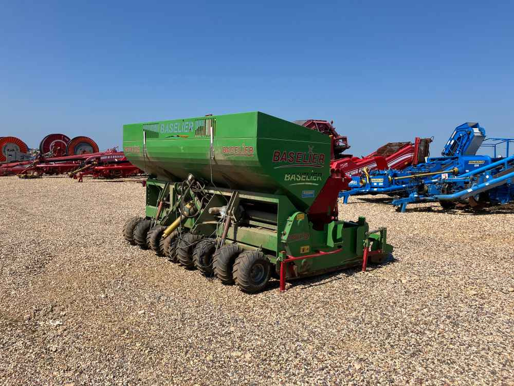 Комбайн Baselier Baselier 4 Row Mounted FA-W, Potato Planter Tilla Combination: снимка 7 Комбайн Baselier Baselier 4 Row Mounted FA-W, Potato Planter Tilla Combination: снимка 7