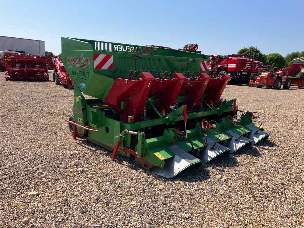 Комбайн Baselier Baselier 4 Row Mounted FA-W, Potato Planter Tilla Combination: снимка 6 Комбайн Baselier Baselier 4 Row Mounted FA-W, Potato Planter Tilla Combination: снимка 6