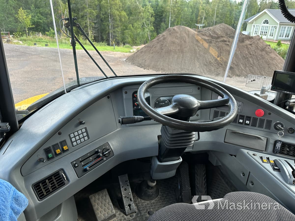 Съчленен самосвал Dumper Volvo A25E 6x6: снимка 13
