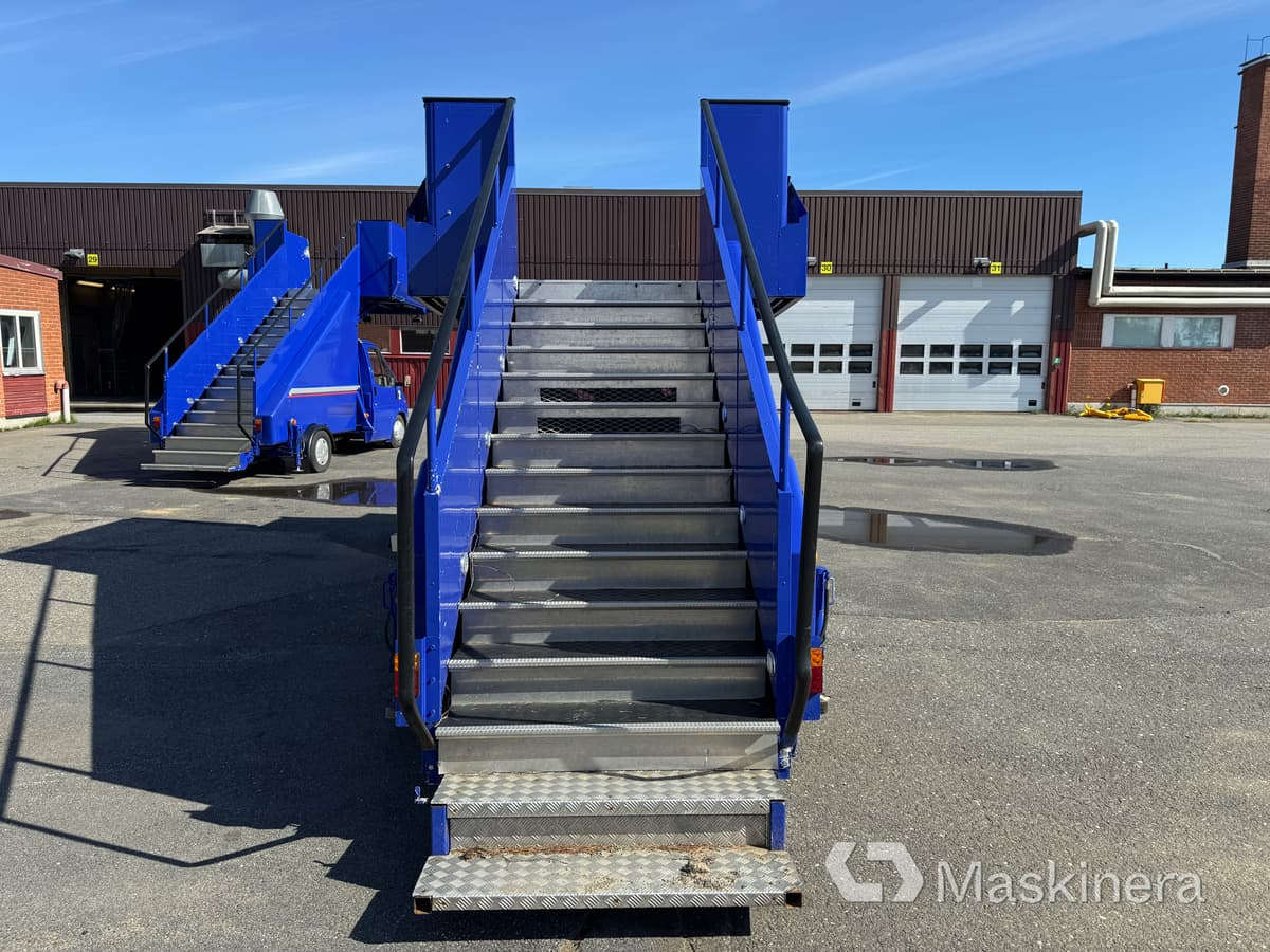 Ford Transit TFGBHL 130 Trappbil Ford Transit TFGBHL - Товарен бус: снимка 4 Ford Transit TFGBHL 130 Trappbil Ford Transit TFGBHL - Товарен бус: снимка 4