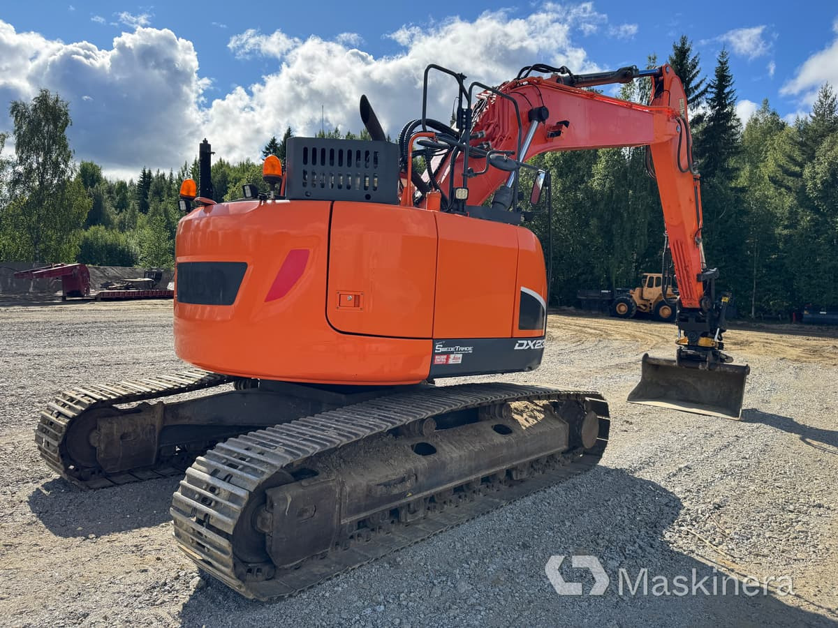 Grävmaskin Doosan DX235LCR-5 - Верижен багер: снимка 5 Grävmaskin Doosan DX235LCR-5 - Верижен багер: снимка 5