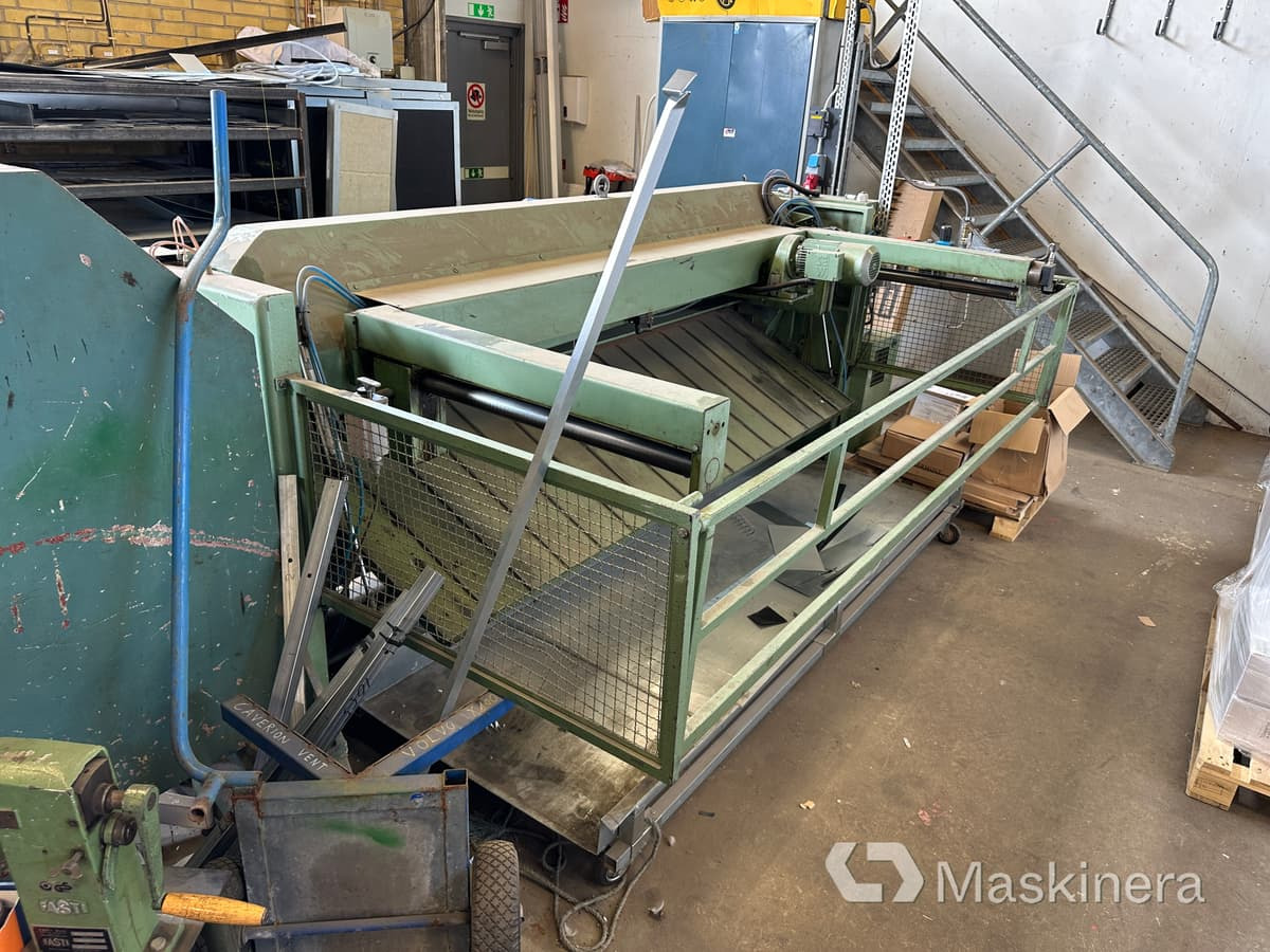 Gradsax Göteneds L-325F - Металообработваща машина: снимка 5 Gradsax Göteneds L-325F - Металообработваща машина: снимка 5