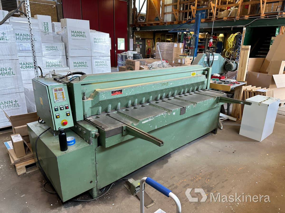 Gradsax Göteneds L-325F - Металообработваща машина: снимка 2 Gradsax Göteneds L-325F - Металообработваща машина: снимка 2